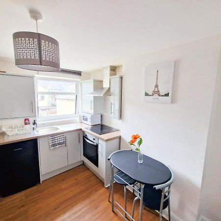 Jpl Apartment Кардиф Екстериор снимка