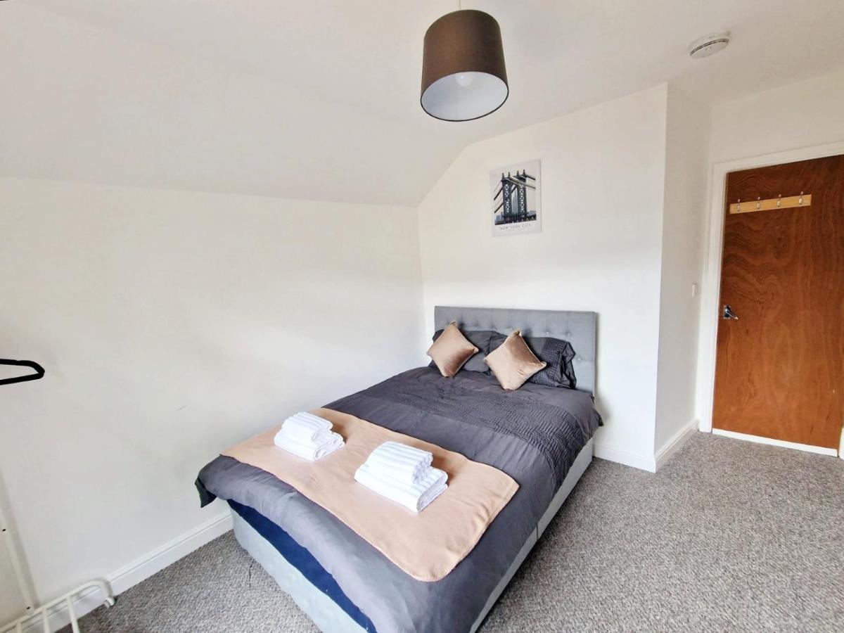 Jpl Apartment Кардиф Екстериор снимка