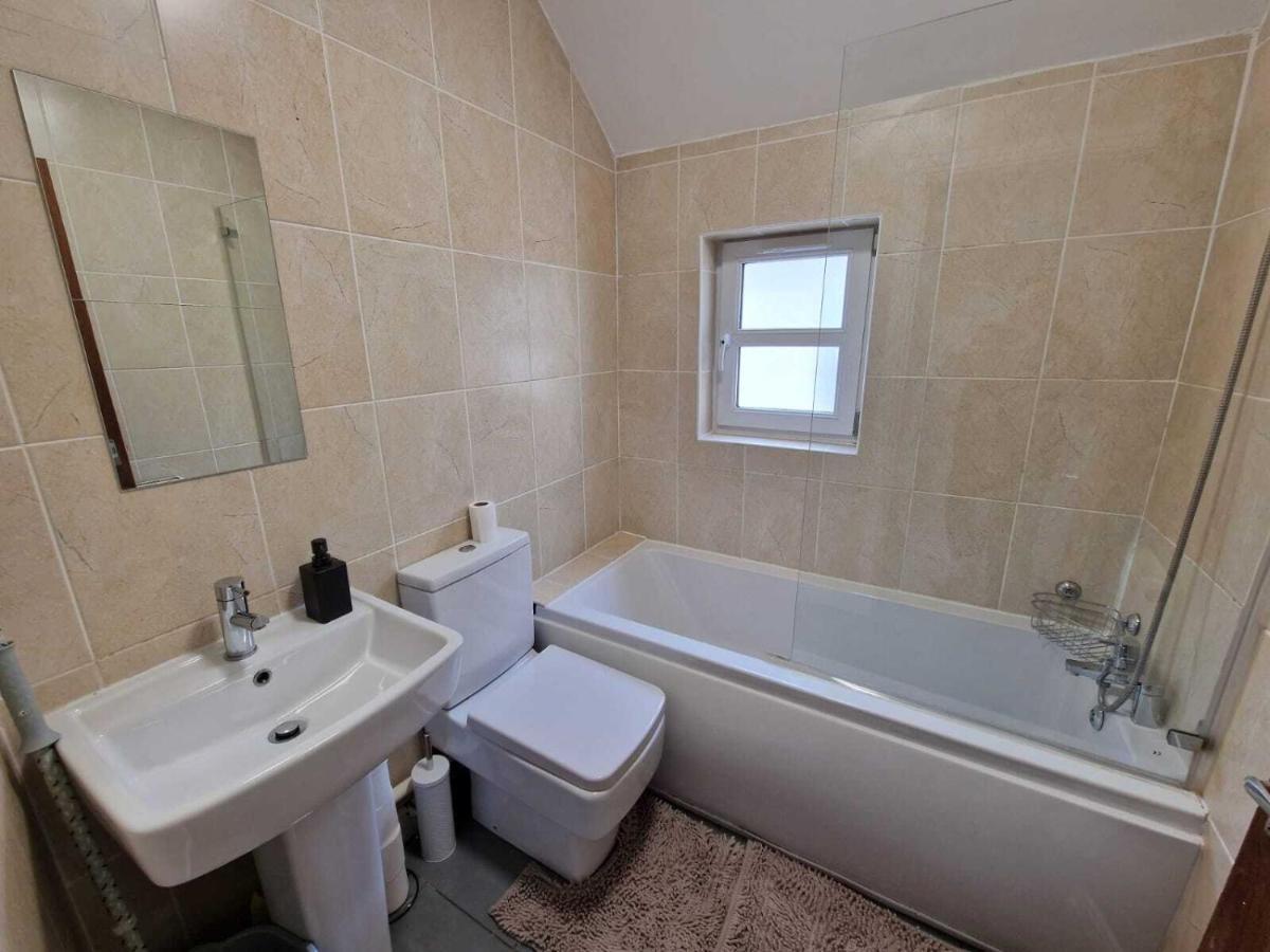 Jpl Apartment Кардиф Екстериор снимка